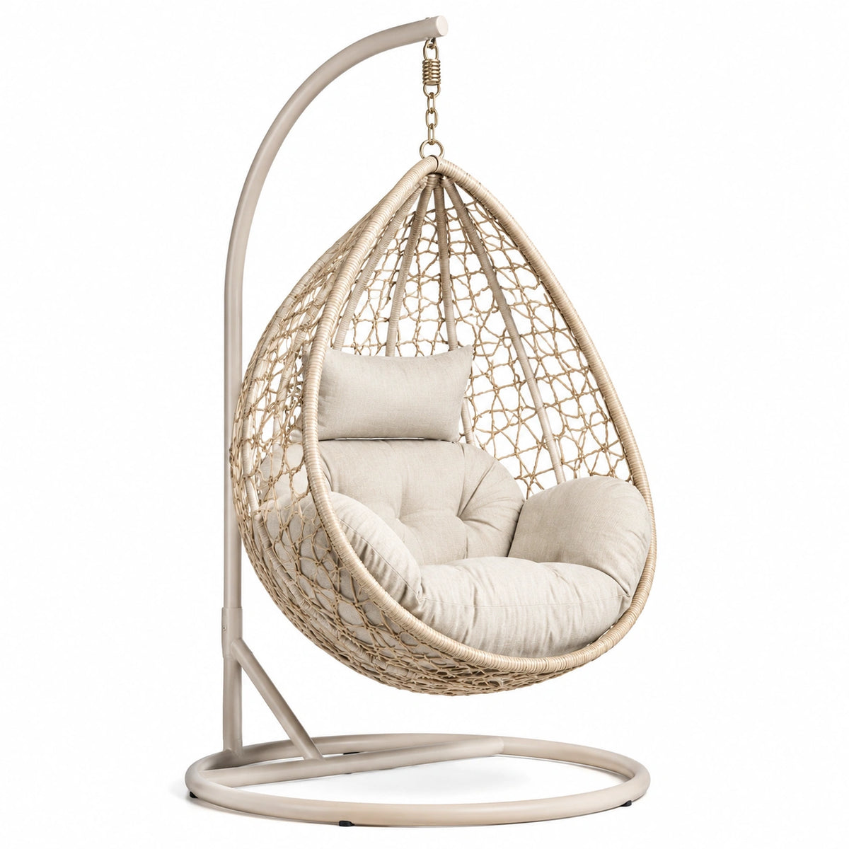 Sedia sospesa a uovo in rattan sintetico con cuscini in poliestere beige